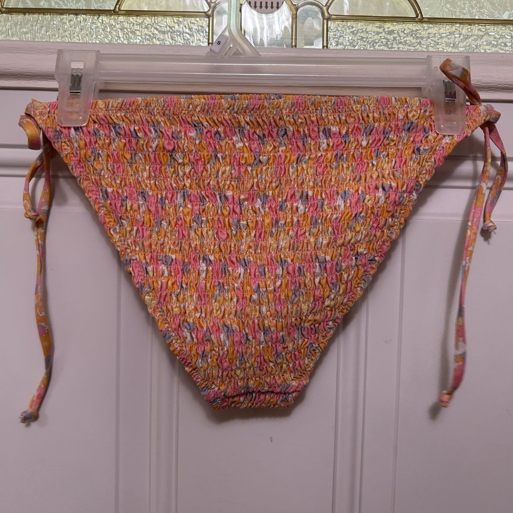 H&M String Bikini Bottom - Picture 6 of 6